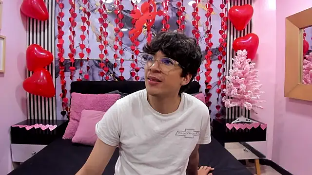 Desire Ecstasy online show from 11, 2, 2026