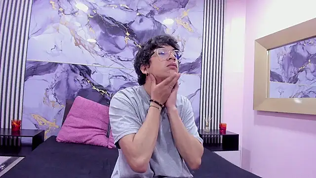 Snapshot of Desire_Ecstasy chatting on 14, 11, 2025 Desire Ecstasy online show from 14, 11, 2025