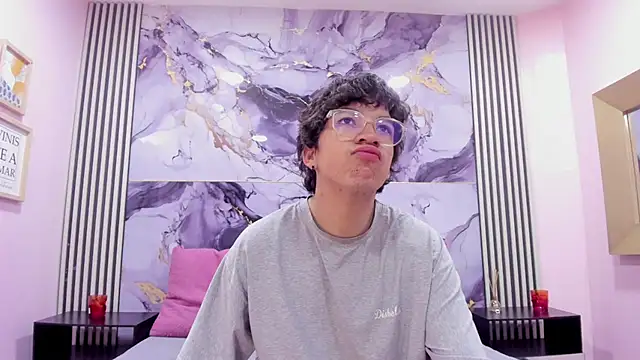 Snapshot of Desire_Ecstasy chatting on 15, 11, 2025 Desire Ecstasy online show from 15, 11, 2025