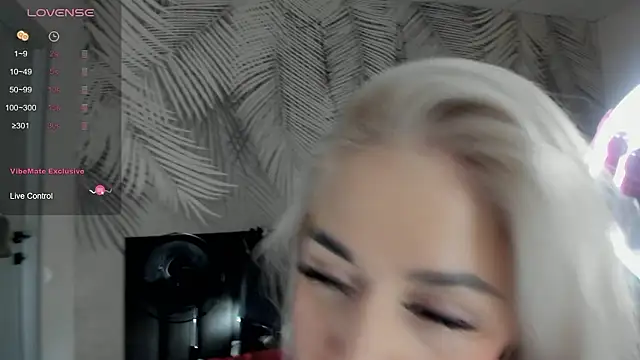 Kira Key online show from 8, 3, 2026