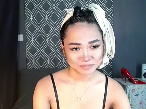 hugesignificant 69 online show from 25, 11, 2025