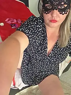 ElyiaXl online show from 28, 9, 2025