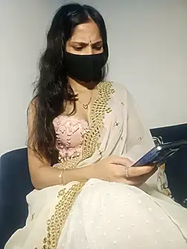 TheSassyGirl7 online show from 4, 11, 2025