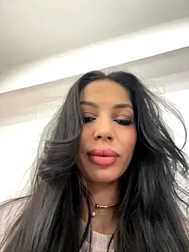 Bella Vixen  online show from 27, 10, 2025