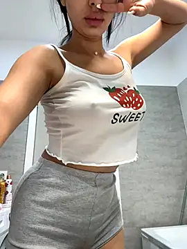 Bella Vixen  online show from 28, 11, 2025