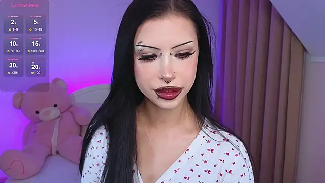 venomeowww   online show from 11, 10, 2025