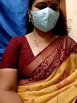 Snapshot of sushma26 chatting on 28, 4, 2026 sushma26 online show from 28, 4, 2026