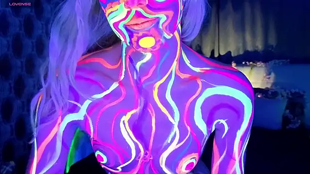 Aurora Bennet online show from 12, 11, 2025