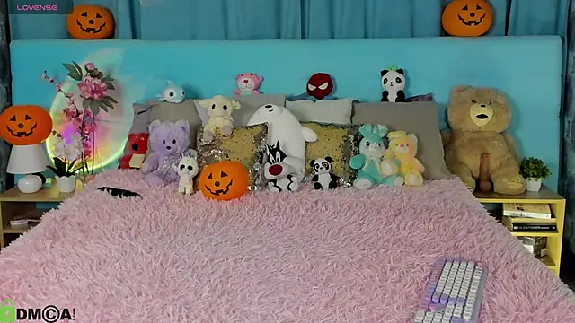 Aurora Bennet online show from 28, 10, 2025