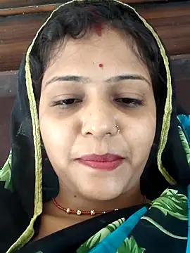 AnanyaKapoor89 online show from 10, 10, 2025