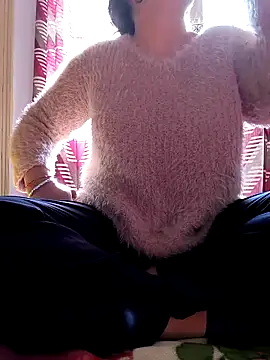 queenbuggi online show from 6, 2, 2026