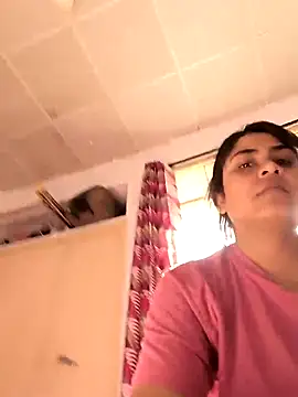 queenbuggi online show from 12, 2, 2026