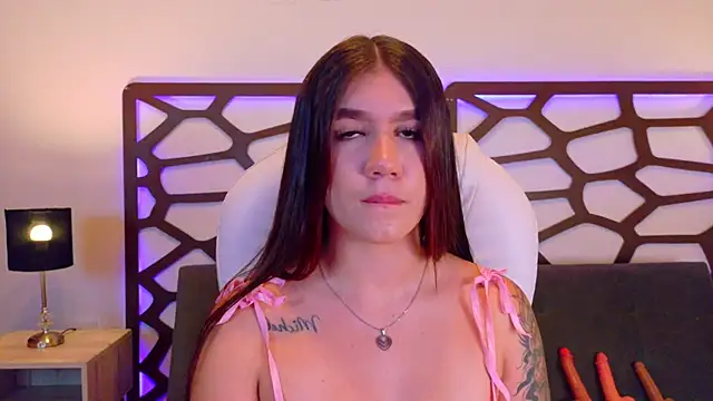 kloe bella online show from 5, 11, 2025