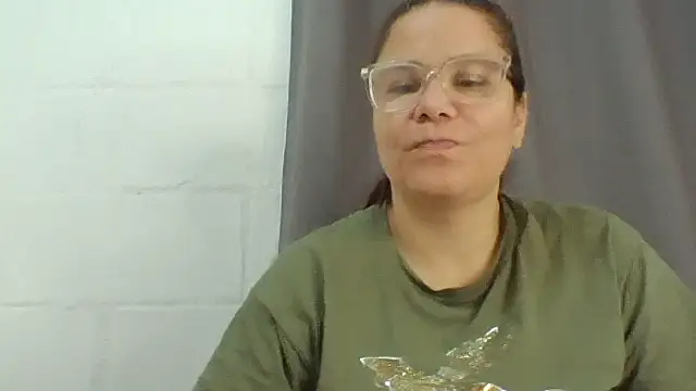 Snapshot of latinamaster chatting on 22, 10, 2025 latinamaster online show from 22, 10, 2025