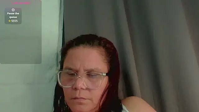 Snapshot of latinamaster chatting on 11, 10, 2025 latinamaster online show from 11, 10, 2025