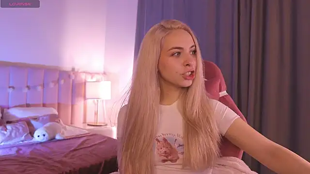 ShinyBarbie online show from 6, 11, 2025