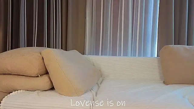 LurleneRamo online show from 2, 3, 2026