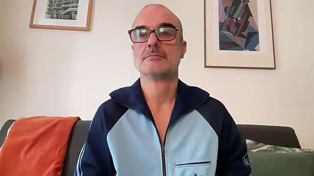 Milkywaymen online show from 24, 2, 2026