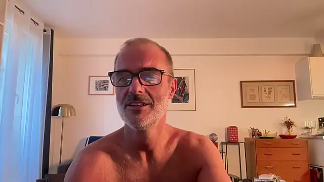 Snapshot of Milkywaymen chatting on 11, 7, 2026 Milkywaymen online show from 11, 7, 2026