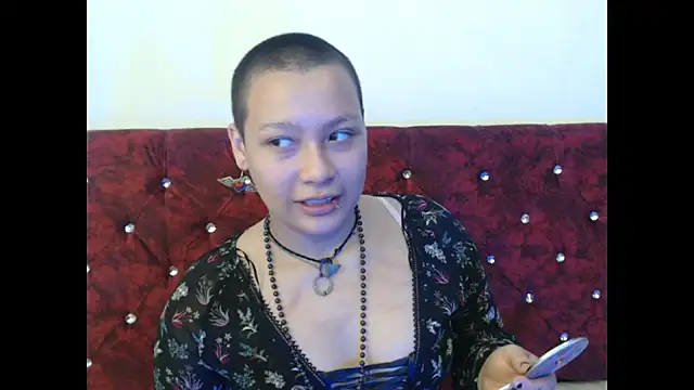 Cherry vald online show from 12, 11, 2025