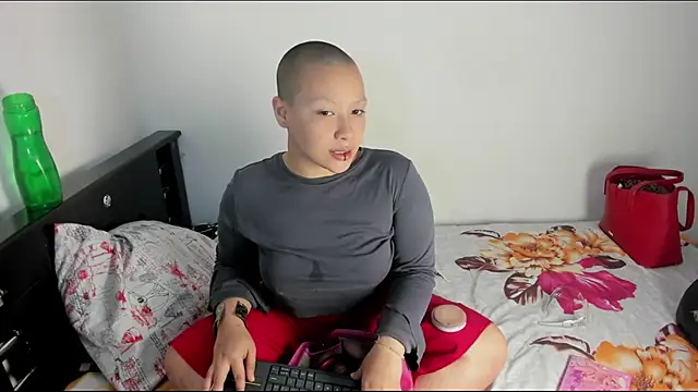 Cherry vald online show from 8, 4, 2026