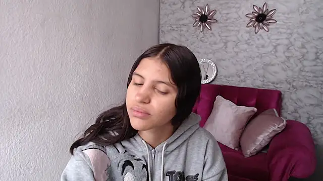 Evagirl69 online show from 19, 2, 2026