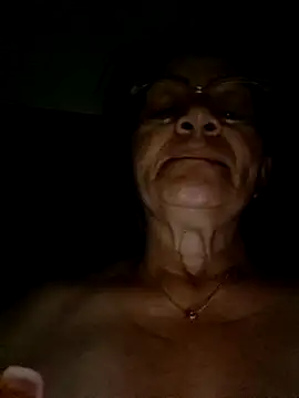 Snapshot of Vickysweeeettt chatting on 12, 5, 2026 Vickysweeeettt online show from 12, 5, 2026