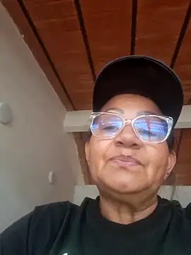 Snapshot of Vickysweeeettt chatting on 2, 5, 2026 Vickysweeeettt online show from 2, 5, 2026