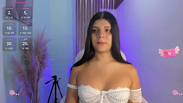 PauliinaBelle  online show from 15, 11, 2025