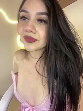 Snapshot of Zoe_Serrat chatting on 21, 11, 2025 Zoe Serrat online show from 21, 11, 2025