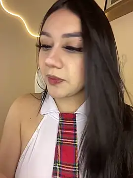 Snapshot of Zoe_Serrat chatting on 14, 12, 2025 Zoe Serrat online show from 14, 12, 2025