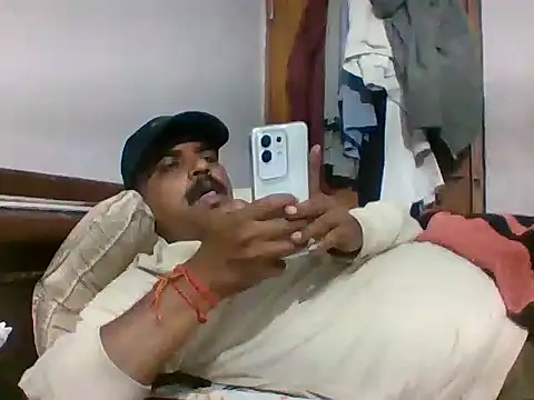 vardh033 online show from 4, 11, 2025