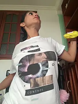 Snapshot of AlisSon__hot chatting on 17, 6, 2026 AlisSon hot online show from 17, 6, 2026