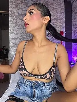 AlisSon  hot online show from 5, 1, 2026