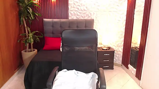 Snapshot of veronica_em1 chatting on 1, 7, 2026 veronica em1 online show from 1, 7, 2026