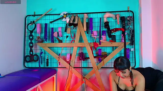 Mrmia bdsm extreme online show from 17, 12, 2025