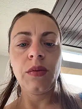 ladywithbigass online show from 8, 7, 2026