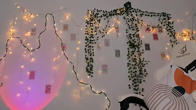 chic sparkle online show from 7, 11, 2025