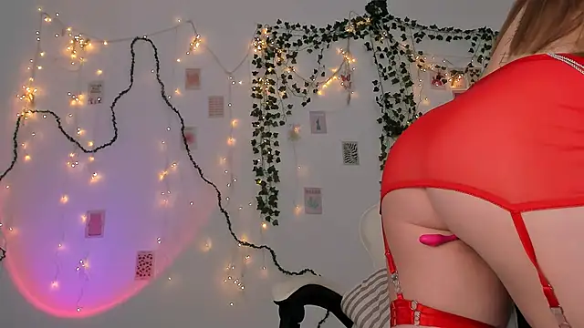 chic sparkle online show from 8, 11, 2025