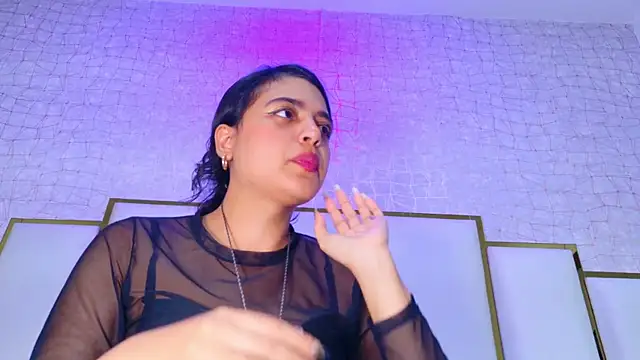 Snapshot of thalia888_ chatting on 26, 5, 2026 thalia888 online show from 26, 5, 2026