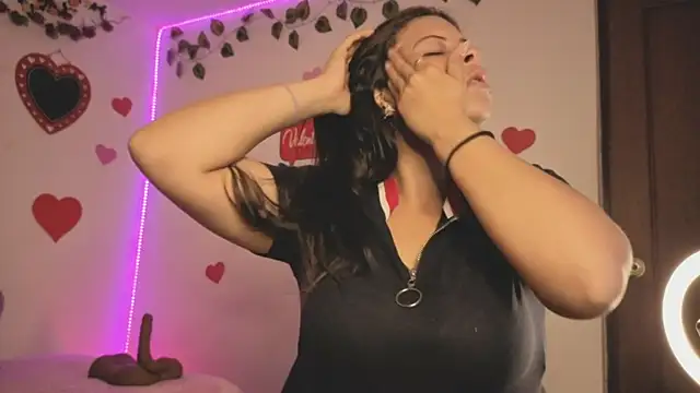 MiaCollinssx online show from 24, 2, 2026