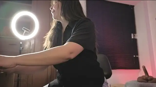 MiaCollinssx online show from 6, 3, 2026