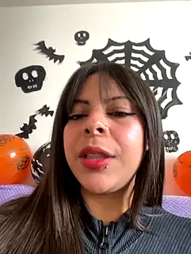 Snapshot of MiaCollinssx chatting on 29, 10, 2025 MiaCollinssx online show from 29, 10, 2025