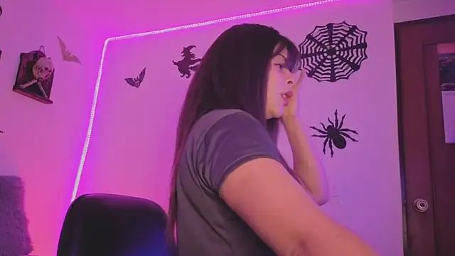 Snapshot of MiaCollinssx chatting on 20, 10, 2025 MiaCollinssx online show from 20, 10, 2025