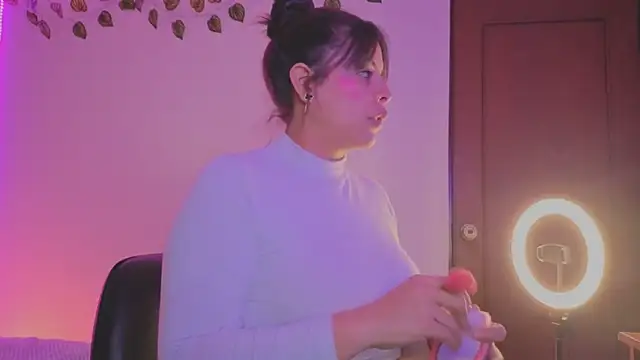 Snapshot of MiaCollinssx chatting on 27, 11, 2025 MiaCollinssx online show from 27, 11, 2025