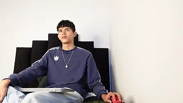 Snapshot of alexmark_ chatting on 20, 10, 2025 alexmark online show from 20, 10, 2025