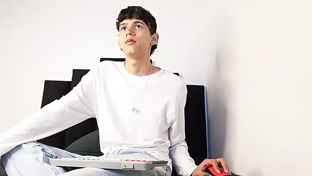 Snapshot of alexmark_ chatting on 21, 10, 2025 alexmark online show from 21, 10, 2025