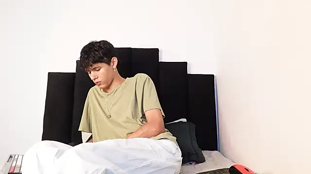 Snapshot of alexmark_ chatting on 30, 10, 2025 alexmark online show from 30, 10, 2025