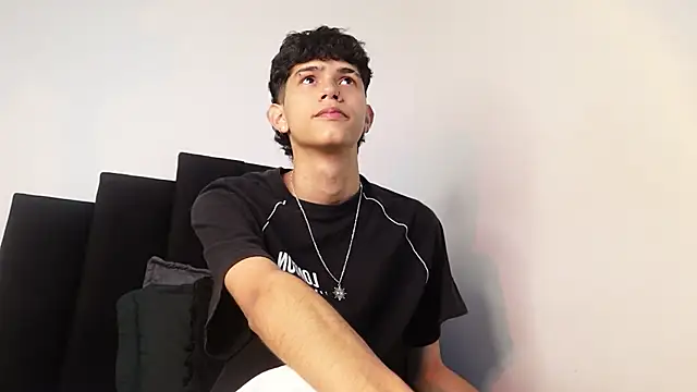 Snapshot of alexmark_ chatting on 27, 11, 2025 alexmark online show from 27, 11, 2025