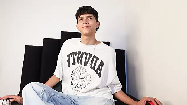 Snapshot of alexmark_ chatting on 14, 10, 2025 alexmark online show from 14, 10, 2025